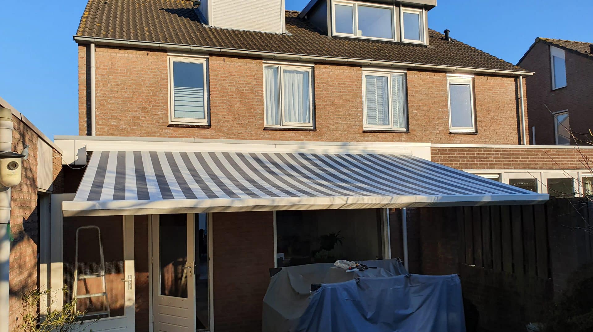 zonnescherm doek tilburg