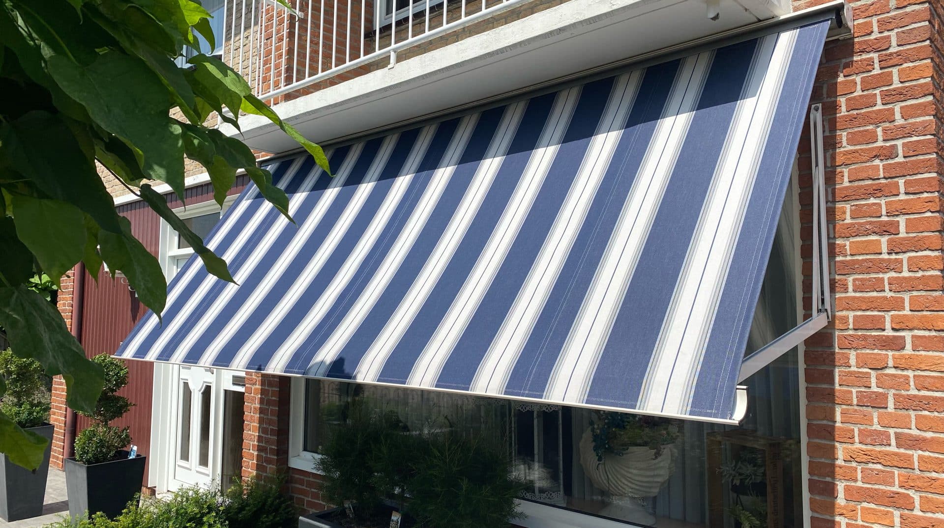 zonneschermdoek vervangen albergen