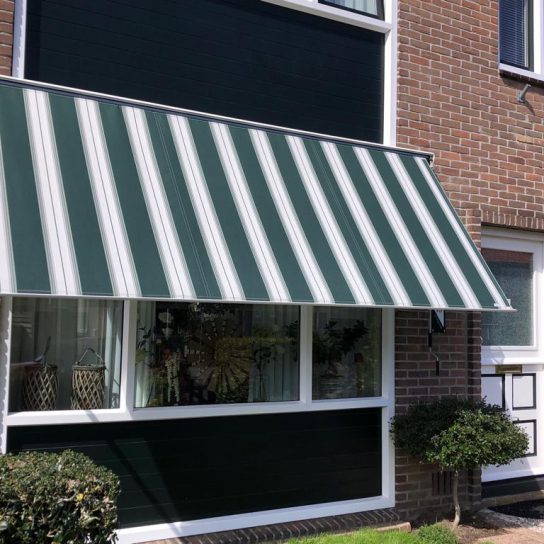 zonweringdoek vervangen naarden