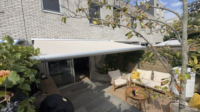 Zonneschermdoek vervangen T135